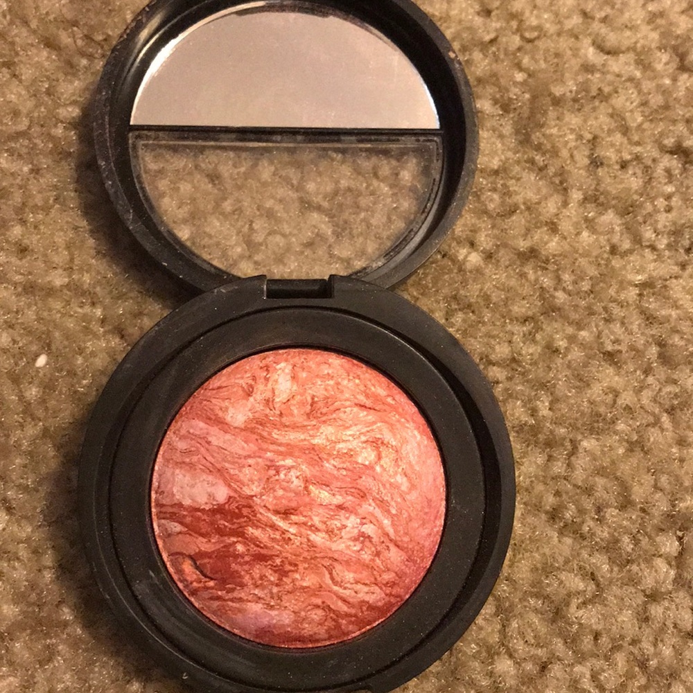 Laura Geller Highlighter